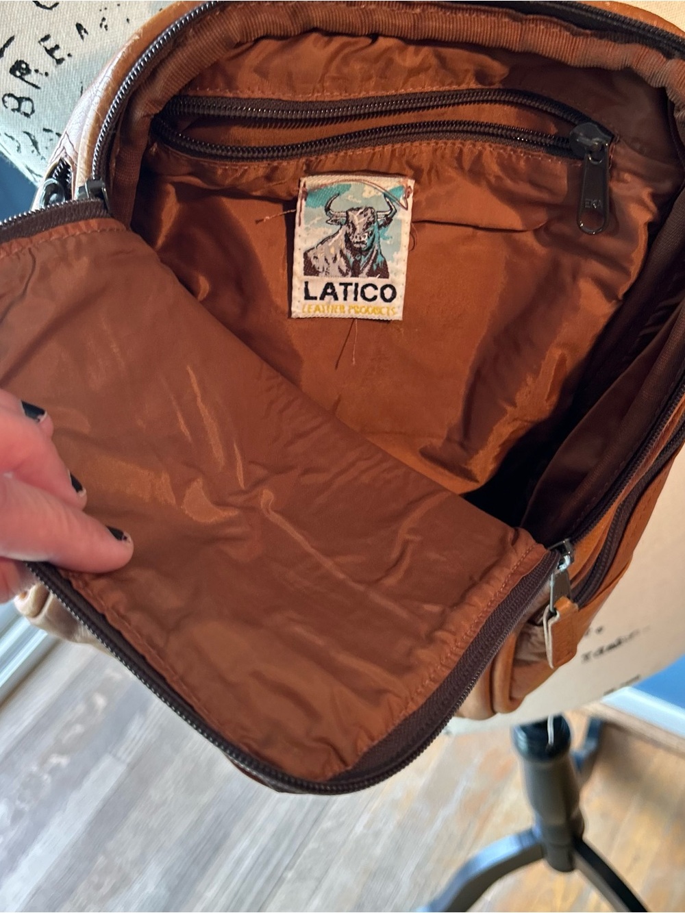 Genuine Leather knap sack - Picture 9 of 12
